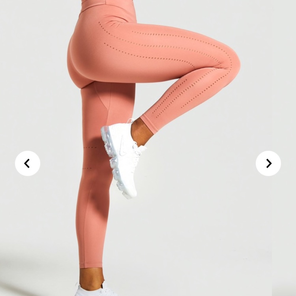 ✨NWT✨ Gymshark Lasercut Leggings